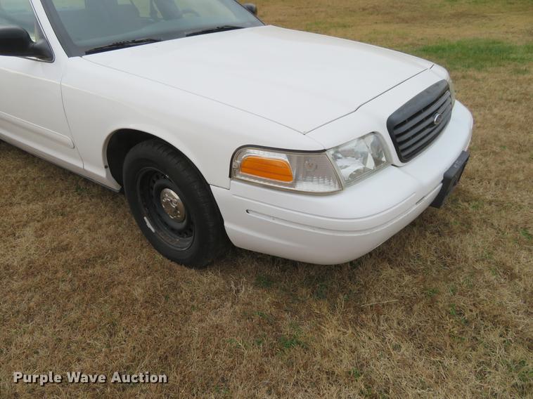 image for item DC0778 2000 Ford Crown Victoria Police Interceptor