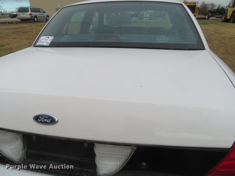 image for item DC0778 2000 Ford Crown Victoria Police Interceptor