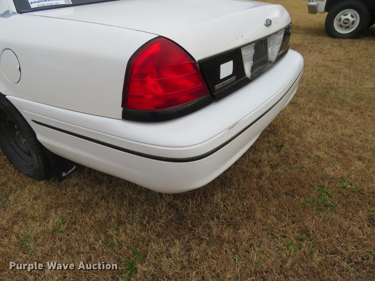 image for item DC0778 2000 Ford Crown Victoria Police Interceptor