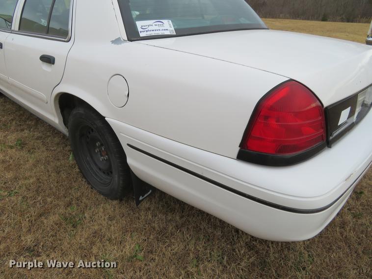 image for item DC0778 2000 Ford Crown Victoria Police Interceptor