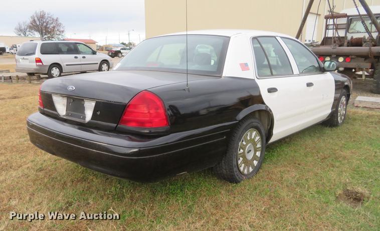 image for item DC0779 2005 Ford Crown Victoria Police Interceptor