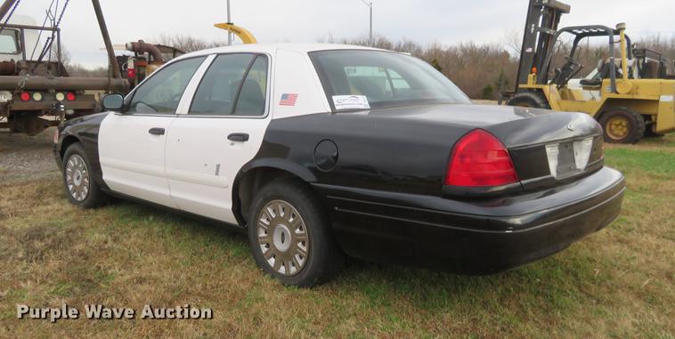 image for item DC0779 2005 Ford Crown Victoria Police Interceptor