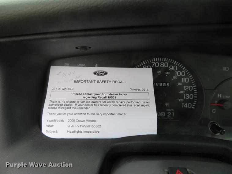 image for item DC0779 2005 Ford Crown Victoria Police Interceptor