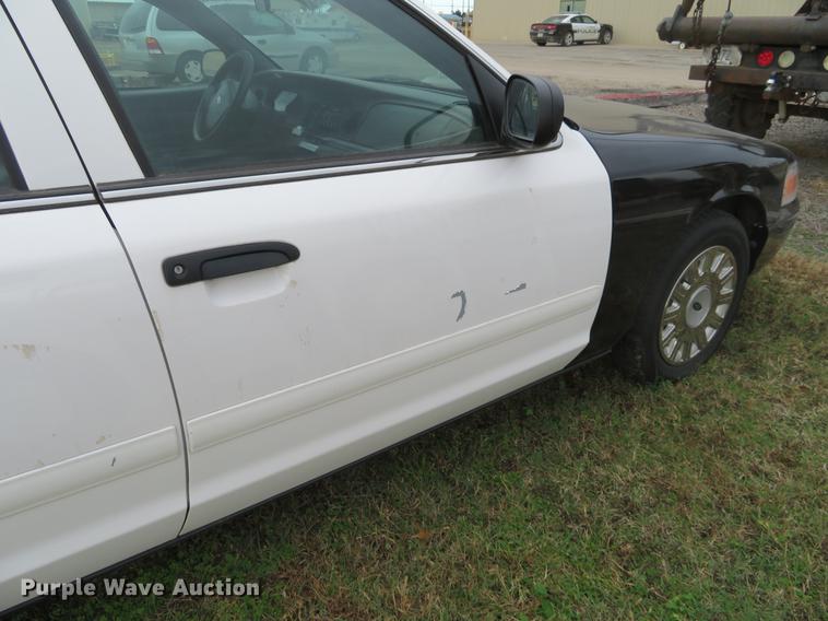 image for item DC0779 2005 Ford Crown Victoria Police Interceptor