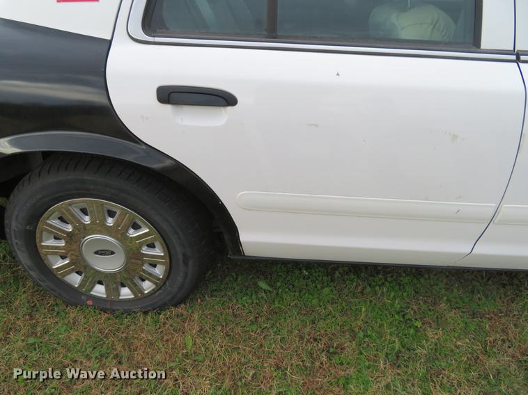 image for item DC0779 2005 Ford Crown Victoria Police Interceptor