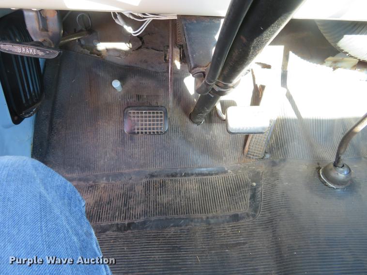 image for item DC0780 1959 Ford F250 dump bed pickup truck