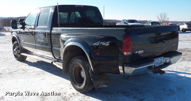 image for item DC1130 2000 Ford F350 Super Duty Crew Cab pickup truck