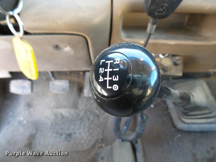 image for item DC1130 2000 Ford F350 Super Duty Crew Cab pickup truck