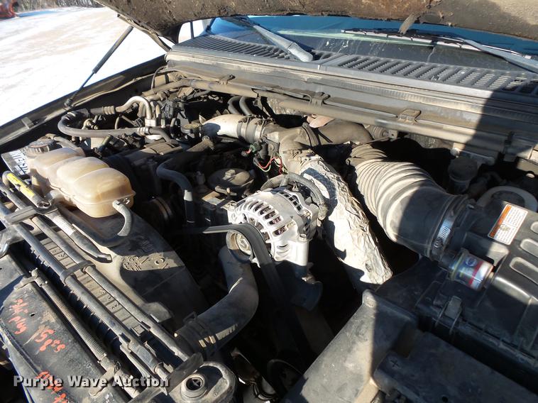 image for item DC1130 2000 Ford F350 Super Duty Crew Cab pickup truck