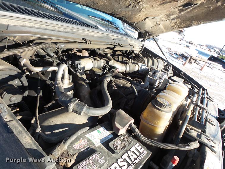 image for item DC1130 2000 Ford F350 Super Duty Crew Cab pickup truck