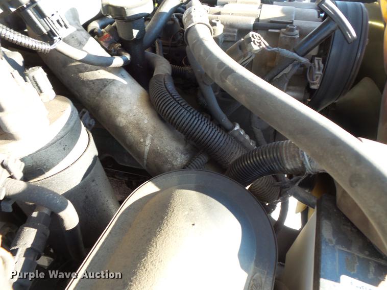 image for item DC1130 2000 Ford F350 Super Duty Crew Cab pickup truck