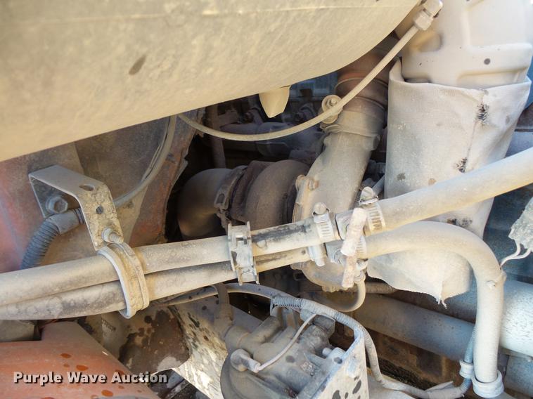 image for item DC1131 1998 International 4900 dump truck