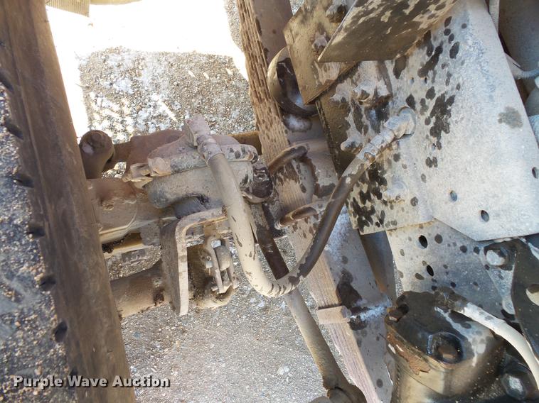 image for item DC1131 1998 International 4900 dump truck