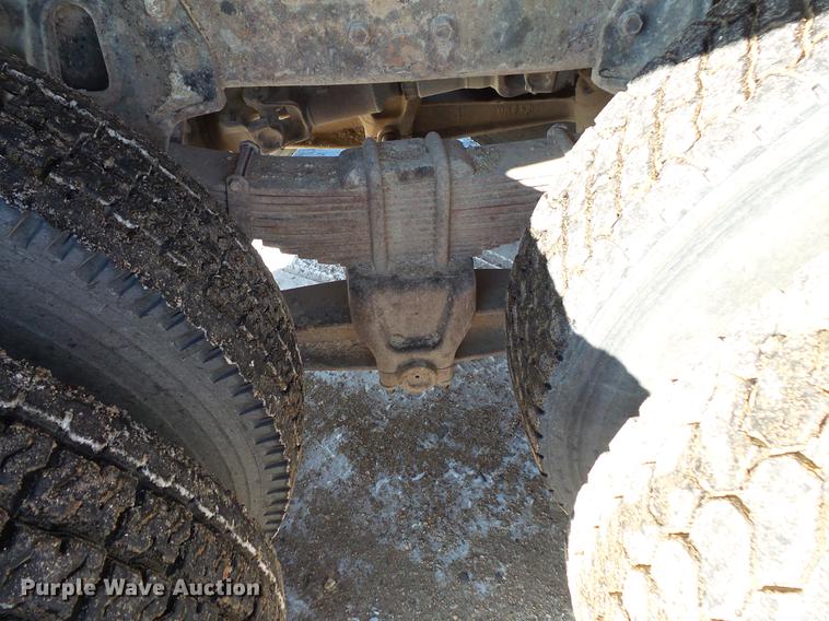 image for item DC1131 1998 International 4900 dump truck