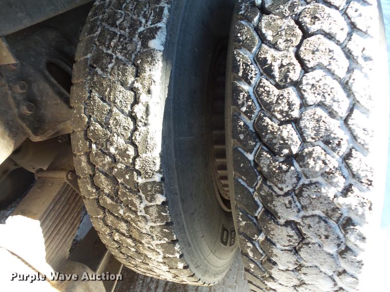 image for item DC1131 1998 International 4900 dump truck