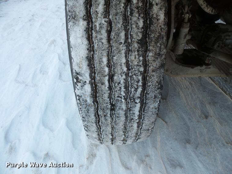 image for item DC1131 1998 International 4900 dump truck