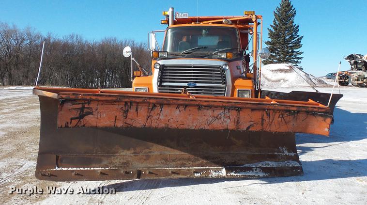 image for item DC1132 1987 Ford L8000 dump truck