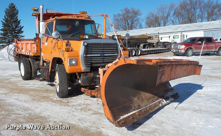 image for item DC1132 1987 Ford L8000 dump truck