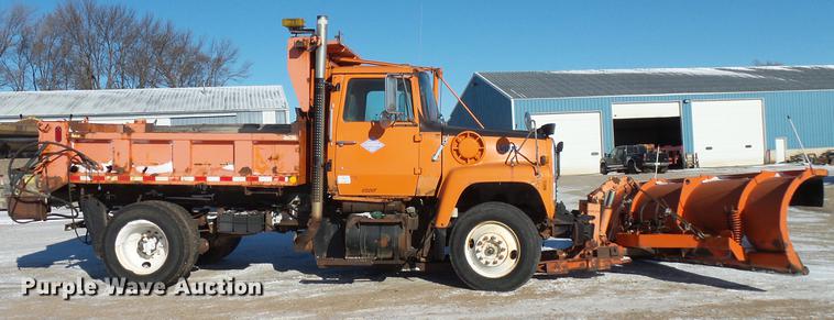 image for item DC1132 1987 Ford L8000 dump truck