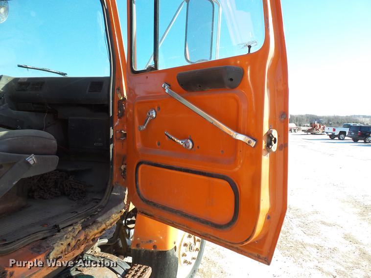 image for item DC1132 1987 Ford L8000 dump truck