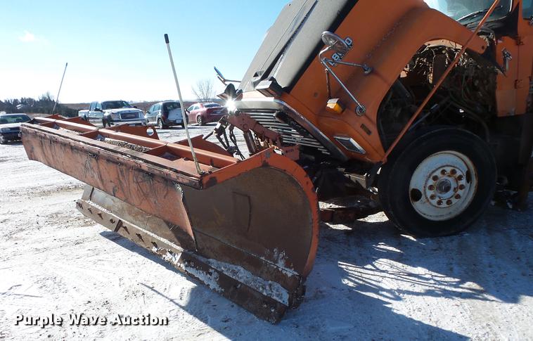 image for item DC1132 1987 Ford L8000 dump truck