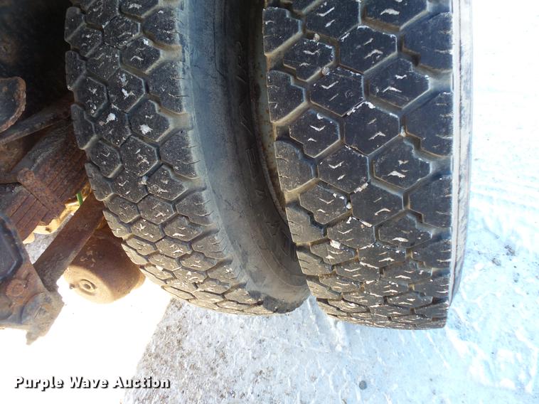 image for item DC1132 1987 Ford L8000 dump truck