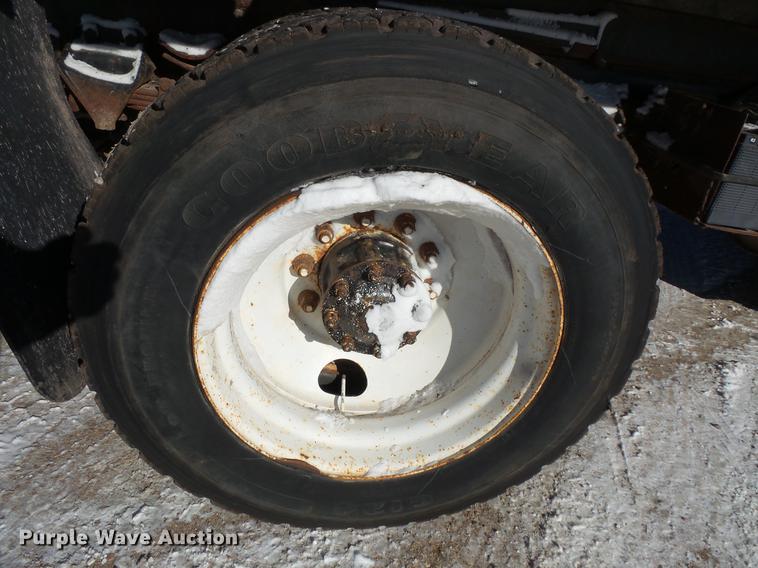 image for item DC1132 1987 Ford L8000 dump truck