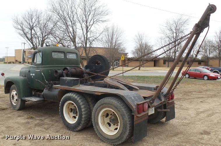 image for item DC1893 1953 International RF192 flatbed truck