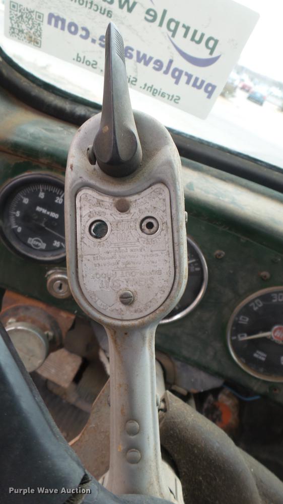 image for item DC1893 1953 International RF192 flatbed truck