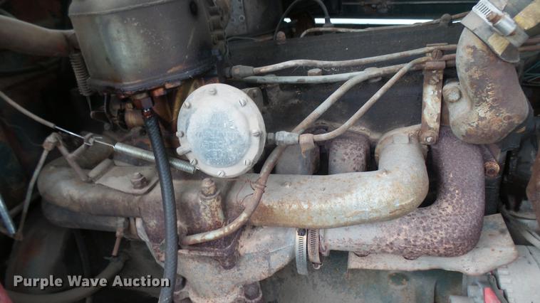 image for item DC1893 1953 International RF192 flatbed truck