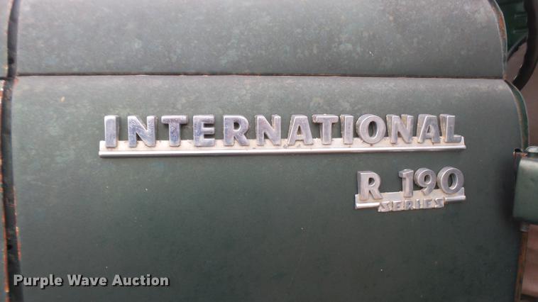 image for item DC1893 1953 International RF192 flatbed truck