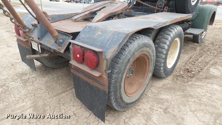 image for item DC1893 1953 International RF192 flatbed truck