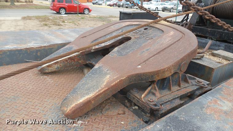 image for item DC1893 1953 International RF192 flatbed truck