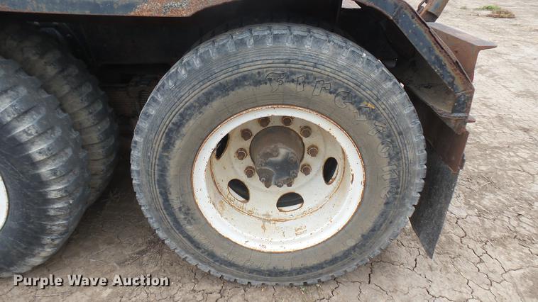 image for item DC1893 1953 International RF192 flatbed truck