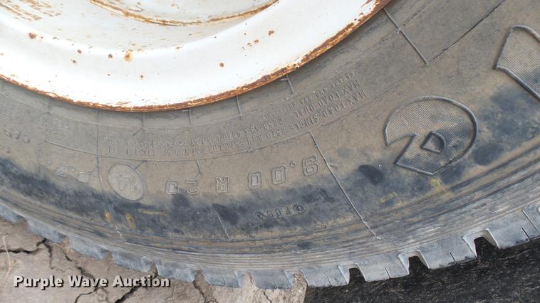 image for item DC1893 1953 International RF192 flatbed truck