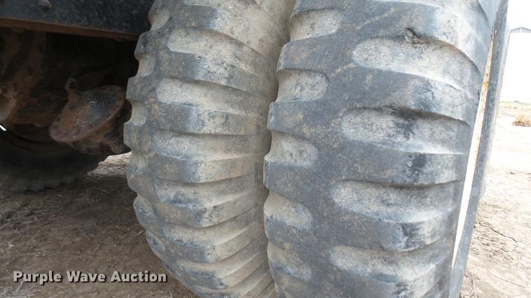 image for item DC1893 1953 International RF192 flatbed truck