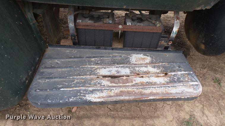 image for item DC1893 1953 International RF192 flatbed truck