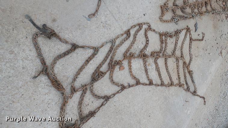 image for item DC1893 1953 International RF192 flatbed truck