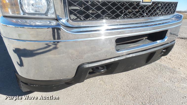 image for item DC1905 2011 Chevrolet Silverado 2500HD LS Crew Cab pickup truck