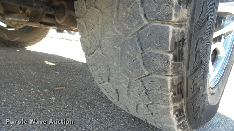 image for item DC1905 2011 Chevrolet Silverado 2500HD LS Crew Cab pickup truck