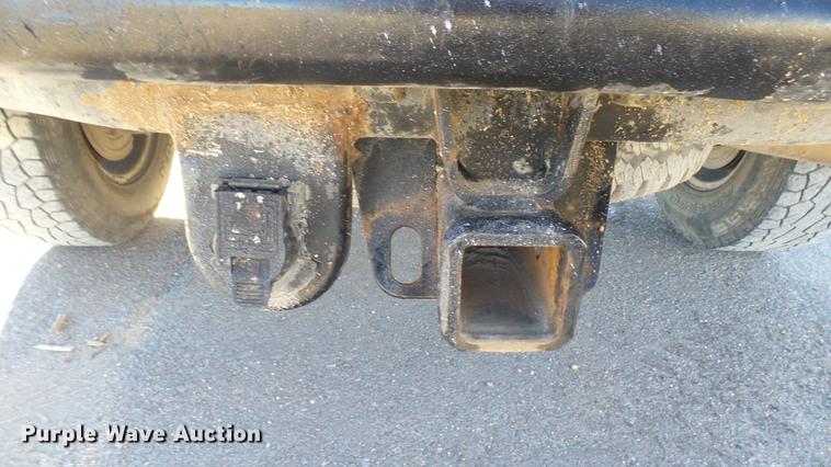 image for item DC1906 2003 Chevrolet Silverado 2500HD Ext. Cab pickup truck