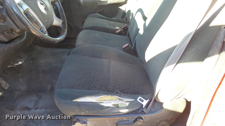 image for item DC1909 2007 Chevrolet Silverado 2500HD Crew Cab pickup truck