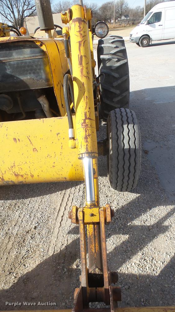 image for item DC1920 Ford 545 tractor