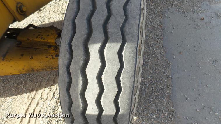 image for item DC1920 Ford 545 tractor