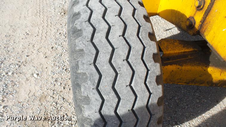 image for item DC1920 Ford 545 tractor