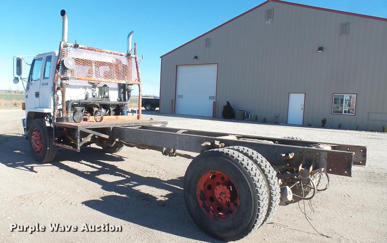 image for item DC1935 1986 Chevrolet 70 truck cab and chassis