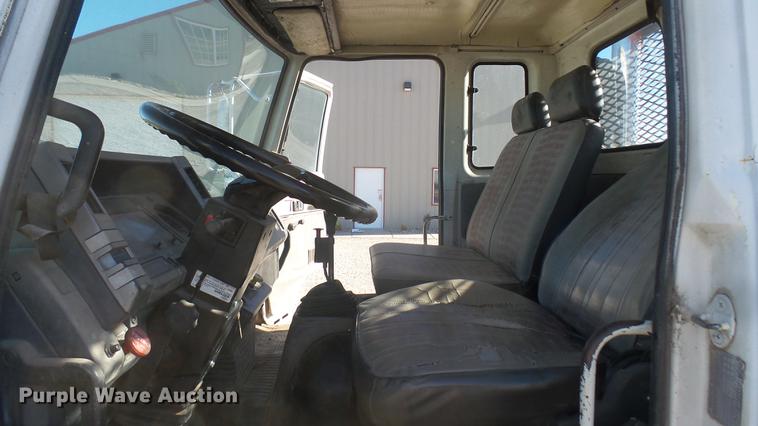 image for item DC1935 1986 Chevrolet 70 truck cab and chassis