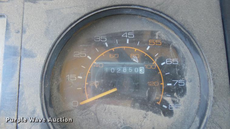 image for item DC1935 1986 Chevrolet 70 truck cab and chassis