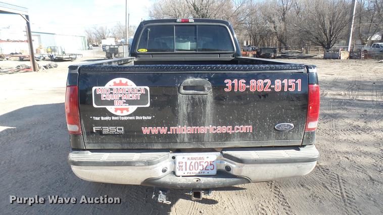 image for item DC1947 2002 Ford F350 Super Duty Crew Cab pickup truck