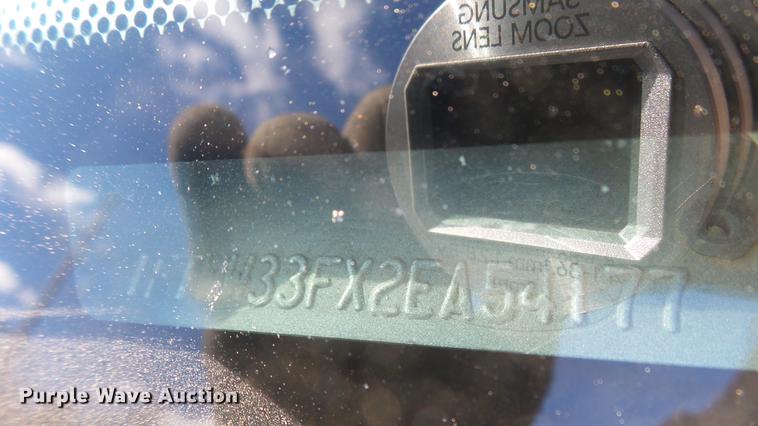 image for item DC1947 2002 Ford F350 Super Duty Crew Cab pickup truck